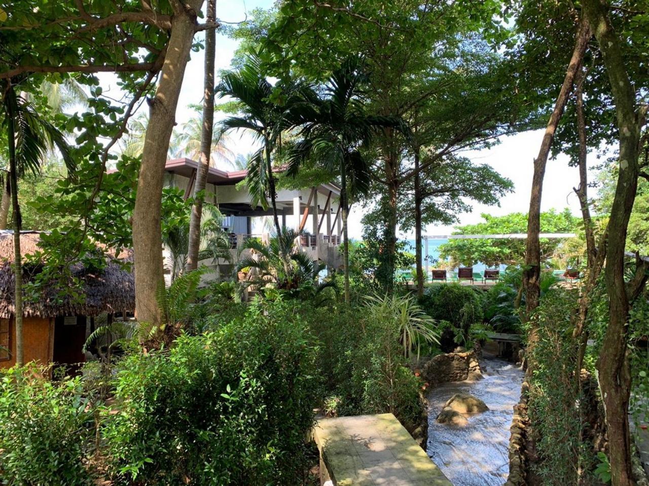 West Coast Beach Resort 帕干岛 外观 照片